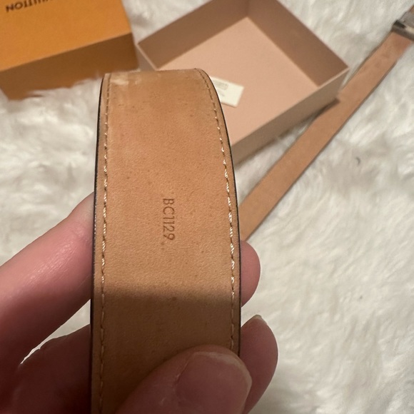 LV Initiales 30MM size 90 - Picture 4 of 6